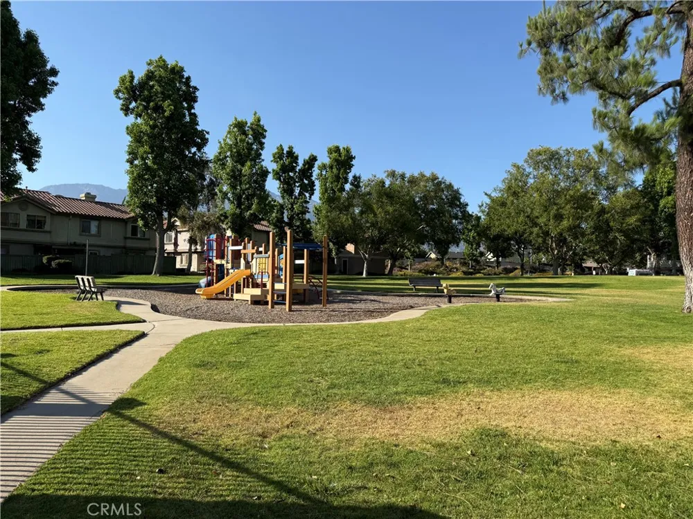 10226 Chaparral Way Unit B Rancho Cucamonga, CA 91730