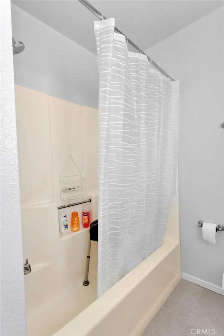 33825 P Barstow, CA 92311