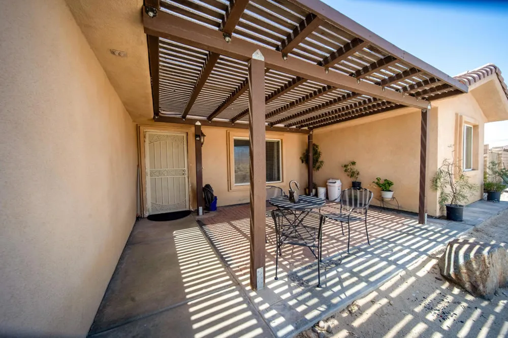 1527 Marina Drive Thermal, CA 92274