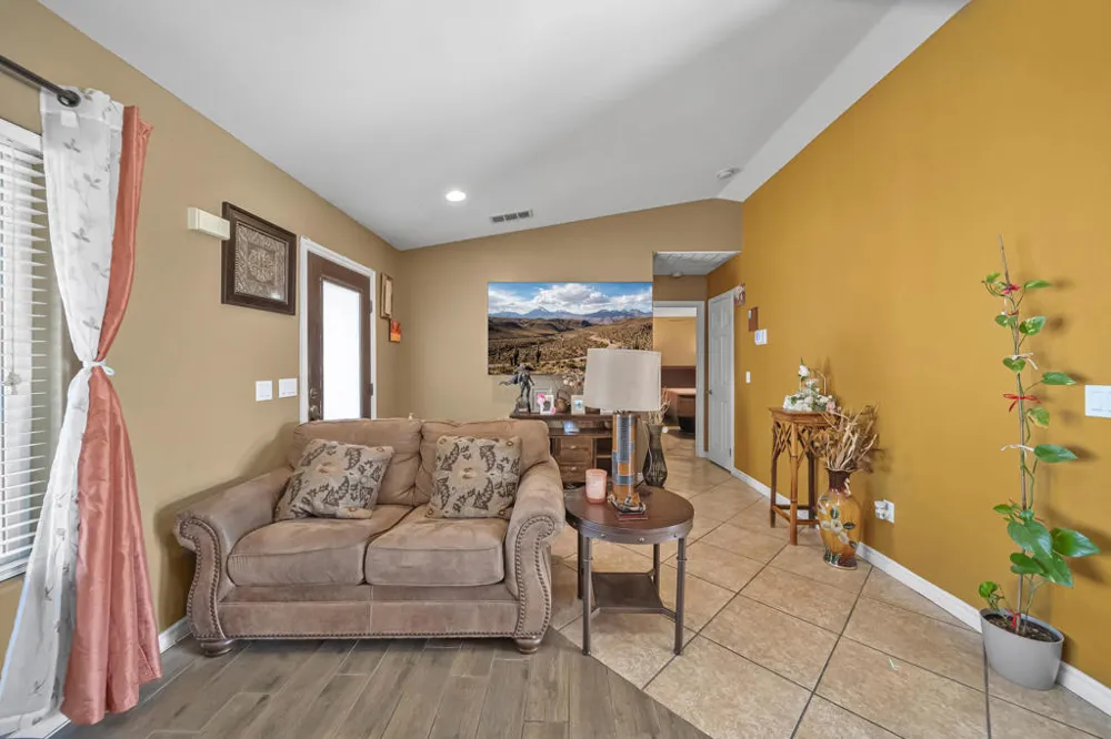 1527 Marina Drive Thermal, CA 92274