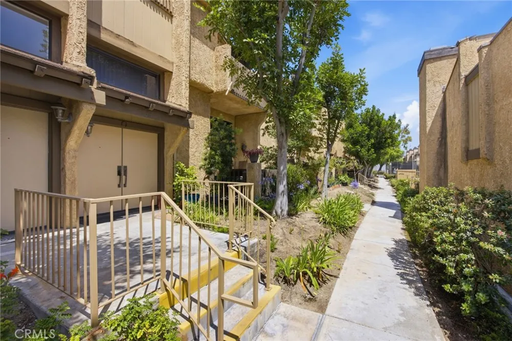 1015 Michelle Court Montebello, CA 90640