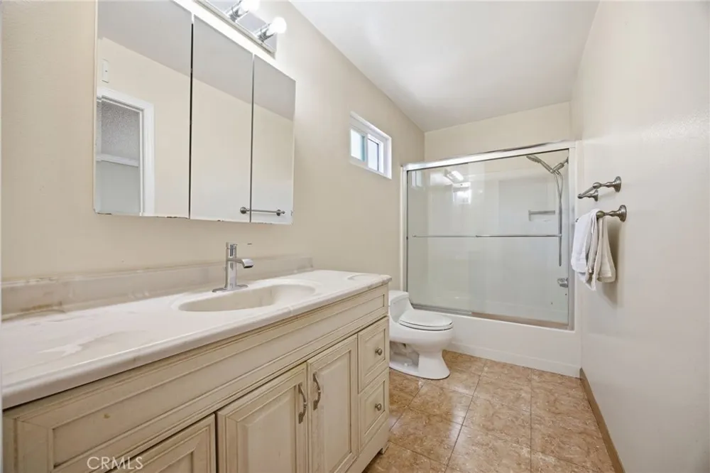 1015 Michelle Court Montebello, CA 90640