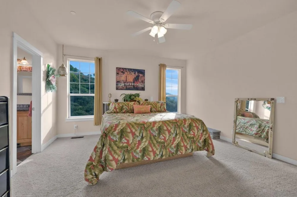16913 Harrison Park Trl Julian, CA 92036