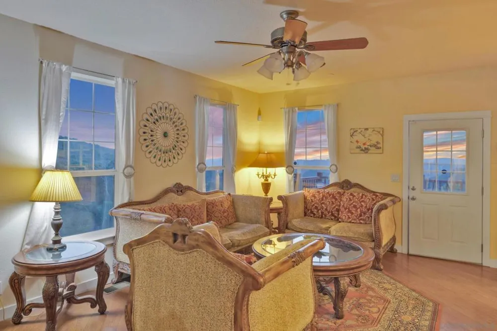 16913 Harrison Park Trl Julian, CA 92036