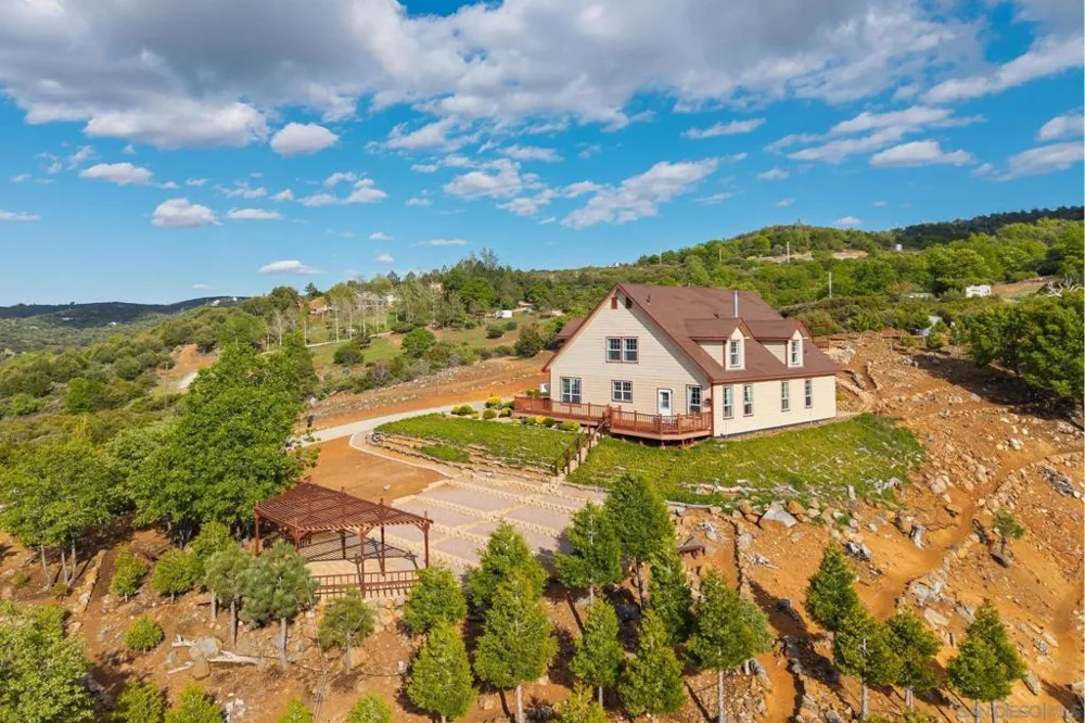 16913 Harrison Park Trl Julian, CA 92036