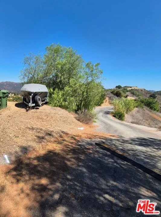 2300 Corsham Road Topanga, CA 90290