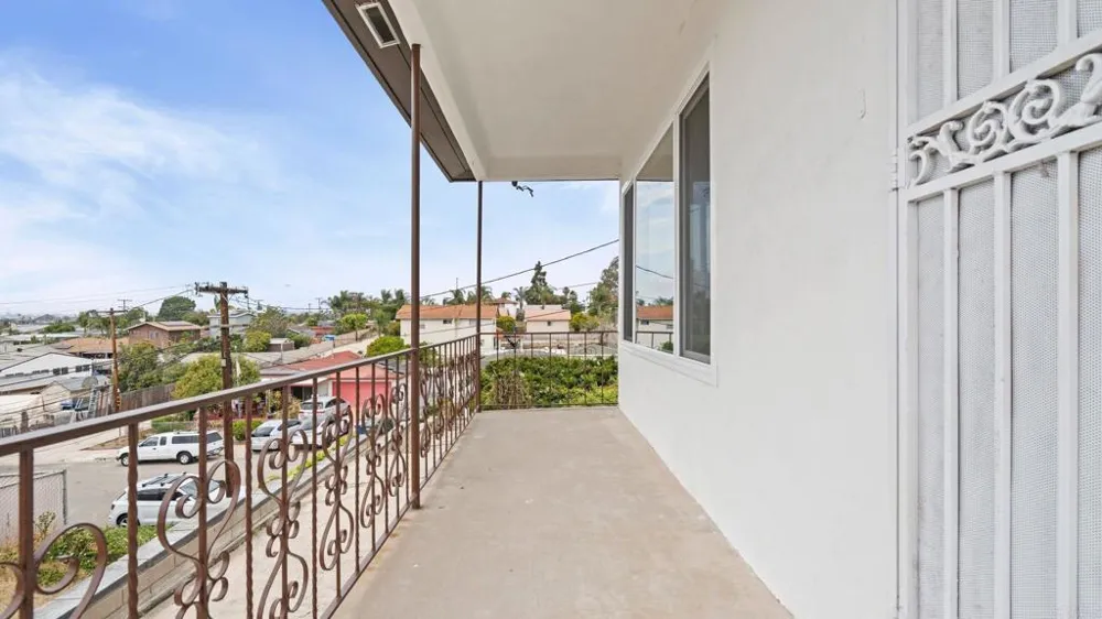 3140 E 2nd Street National City, CA 91950