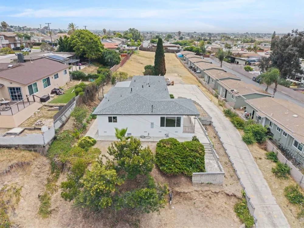 3140 E 2nd Street National City, CA 91950