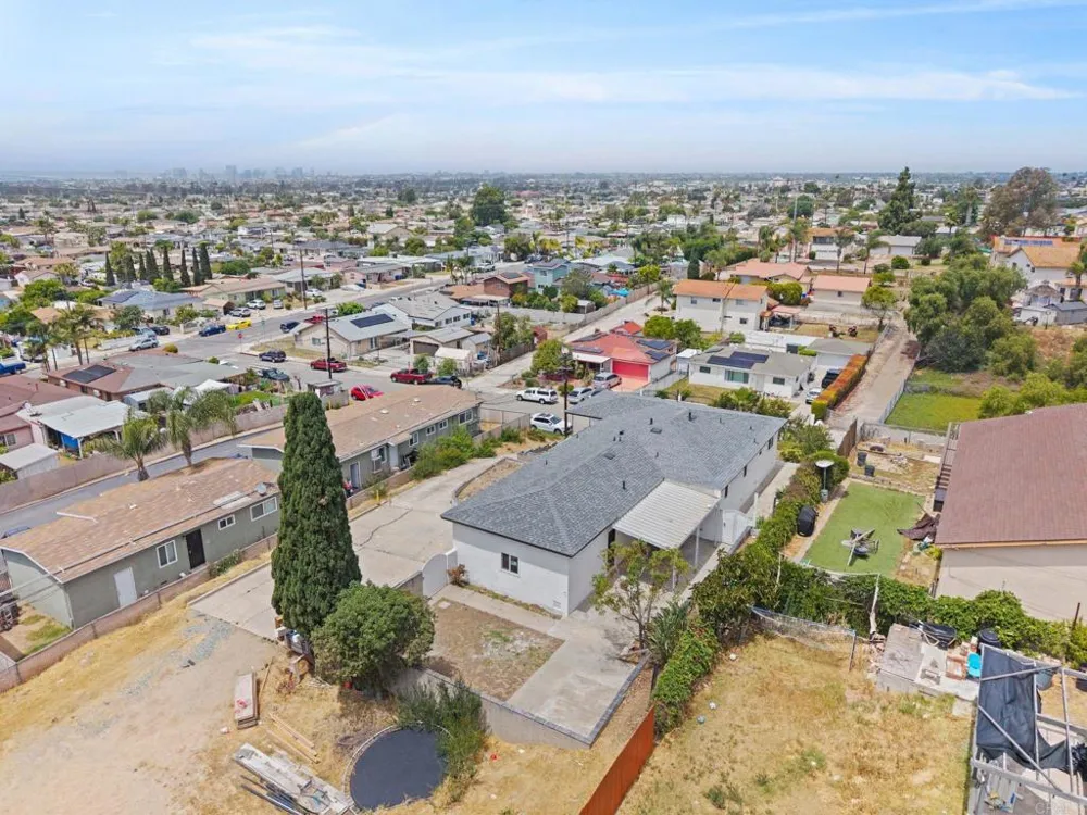 3140 E 2nd Street National City, CA 91950