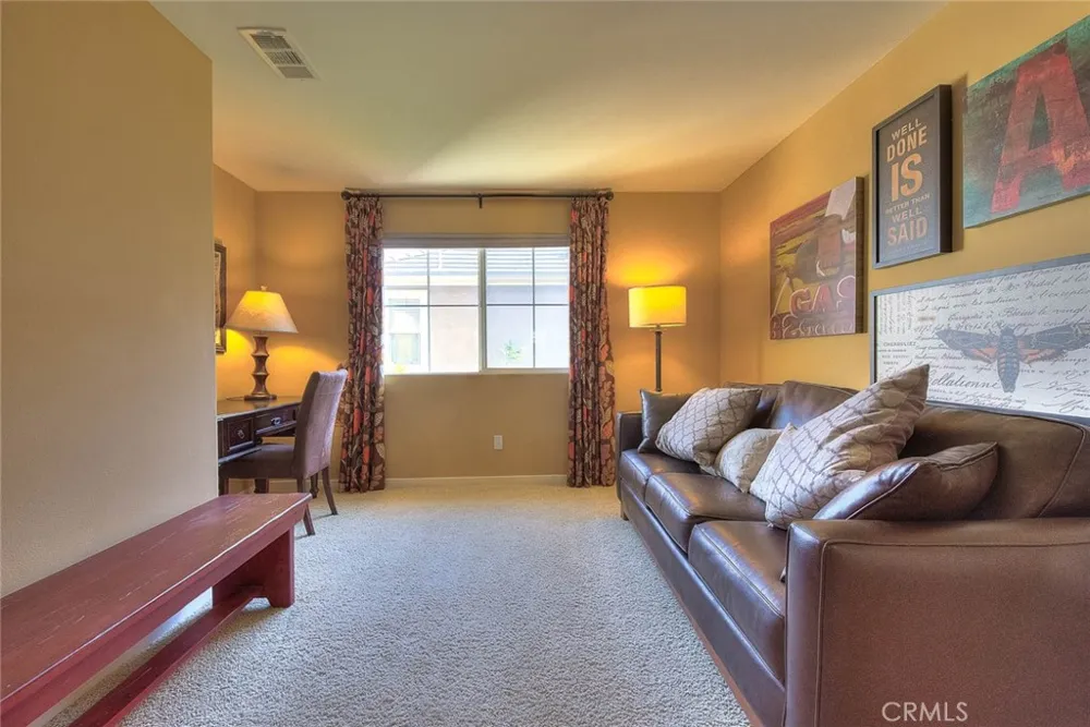 906 Woodbine Azusa, CA 91702