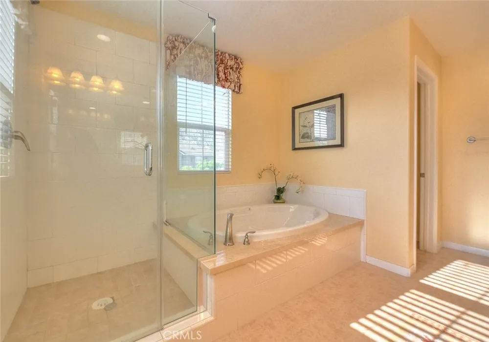 906 Woodbine Azusa, CA 91702