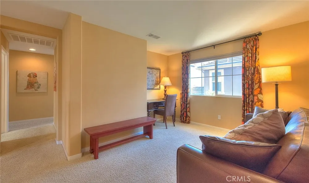 906 Woodbine Azusa, CA 91702