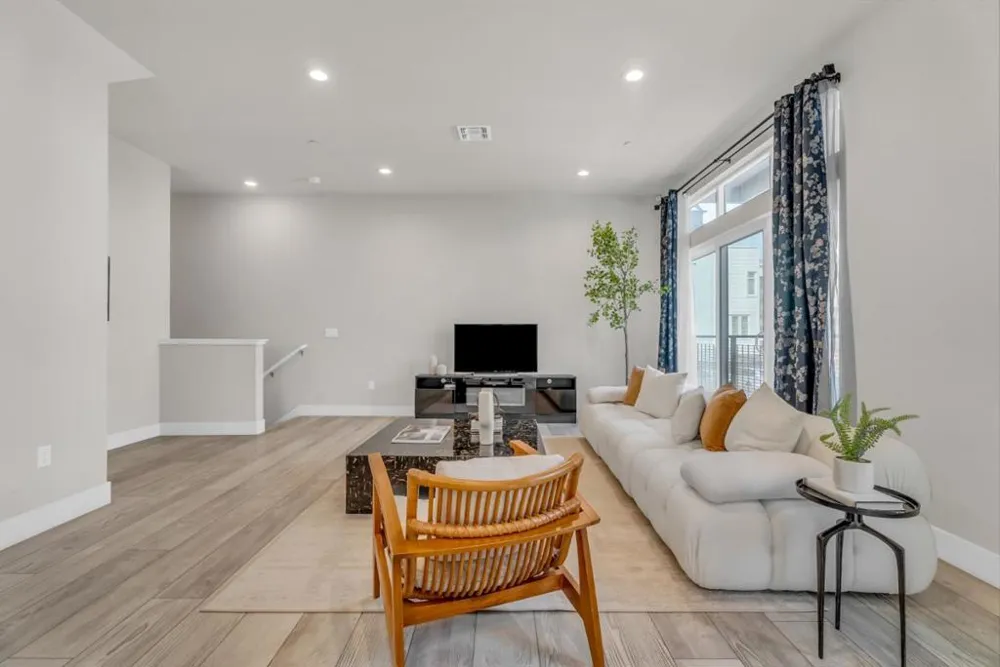 208 Terraine San Jose, CA 95110