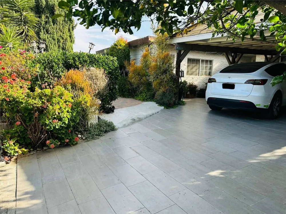 2202 Paso Real Avenue Rowland Heights, CA 91748