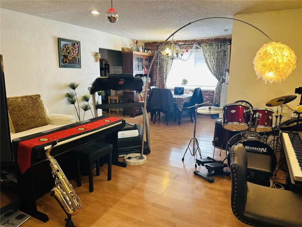 2202 Paso Real Avenue Rowland Heights, CA 91748