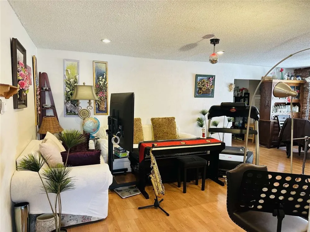 2202 Paso Real Avenue Rowland Heights, CA 91748