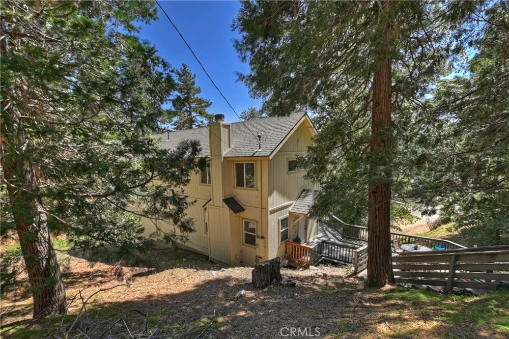 21510 Crest Forest Drive Cedarpines Park, CA 92322