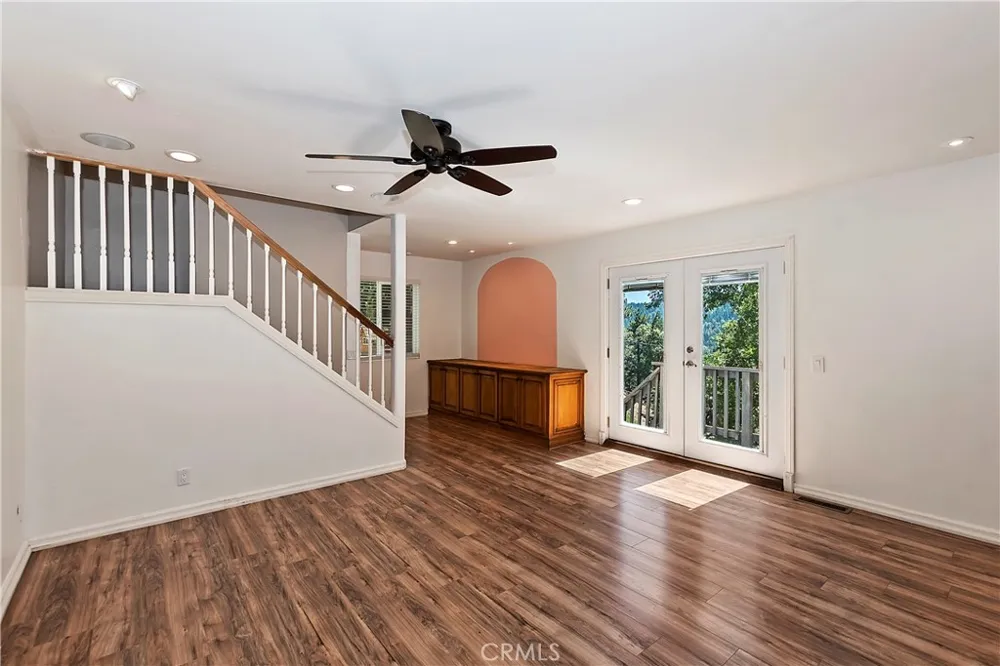 21510 Crest Forest Drive Cedarpines Park, CA 92322