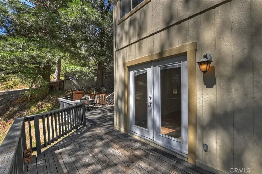 21510 Crest Forest Drive Cedarpines Park, CA 92322