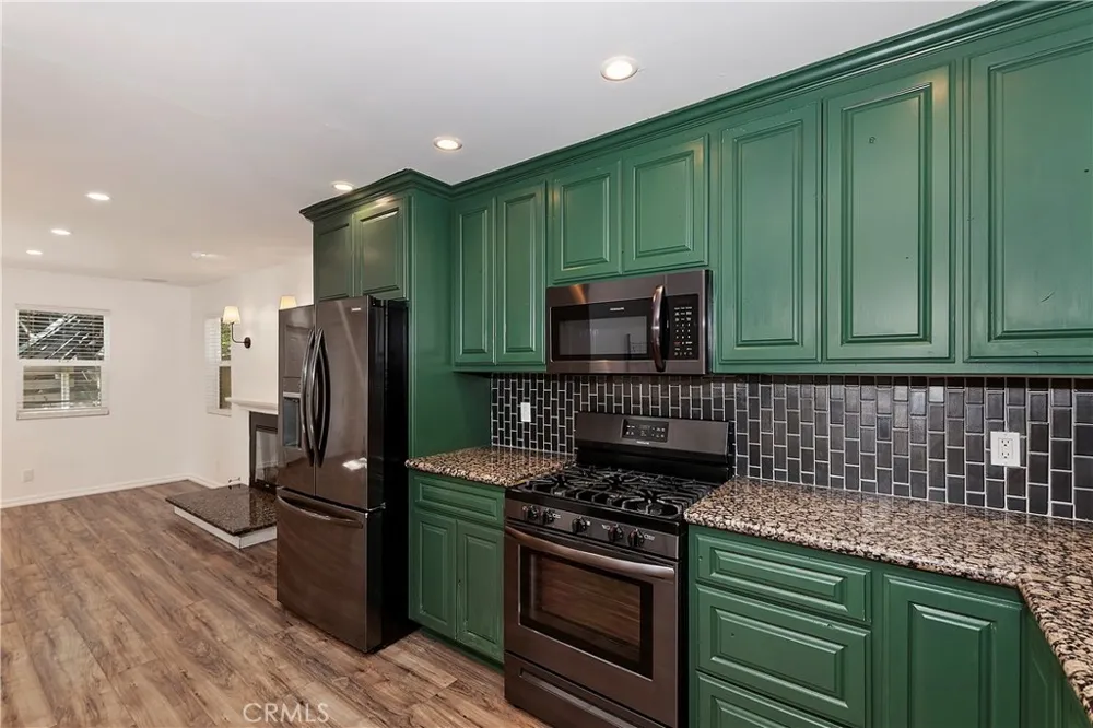 21510 Crest Forest Drive Cedarpines Park, CA 92322