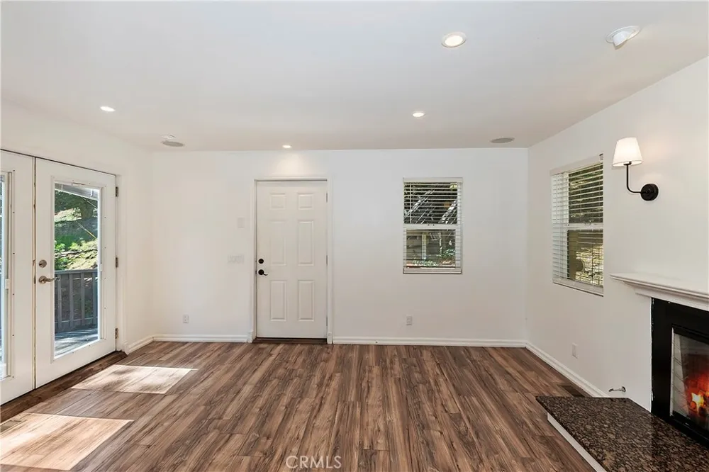 21510 Crest Forest Drive Cedarpines Park, CA 92322