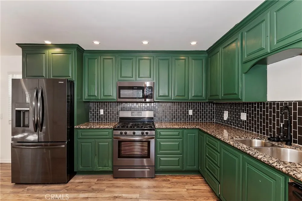 21510 Crest Forest Drive Cedarpines Park, CA 92322