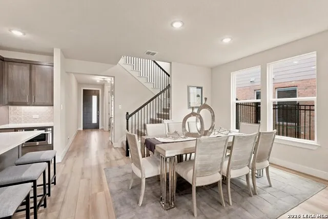 7114 Avignon Forest San Antonio, TX 78256