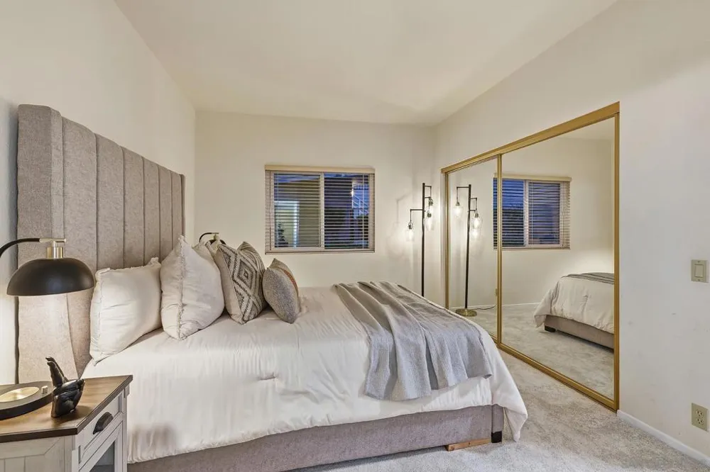 11037 Caminito Vista Pacifica San Diego, CA 92131