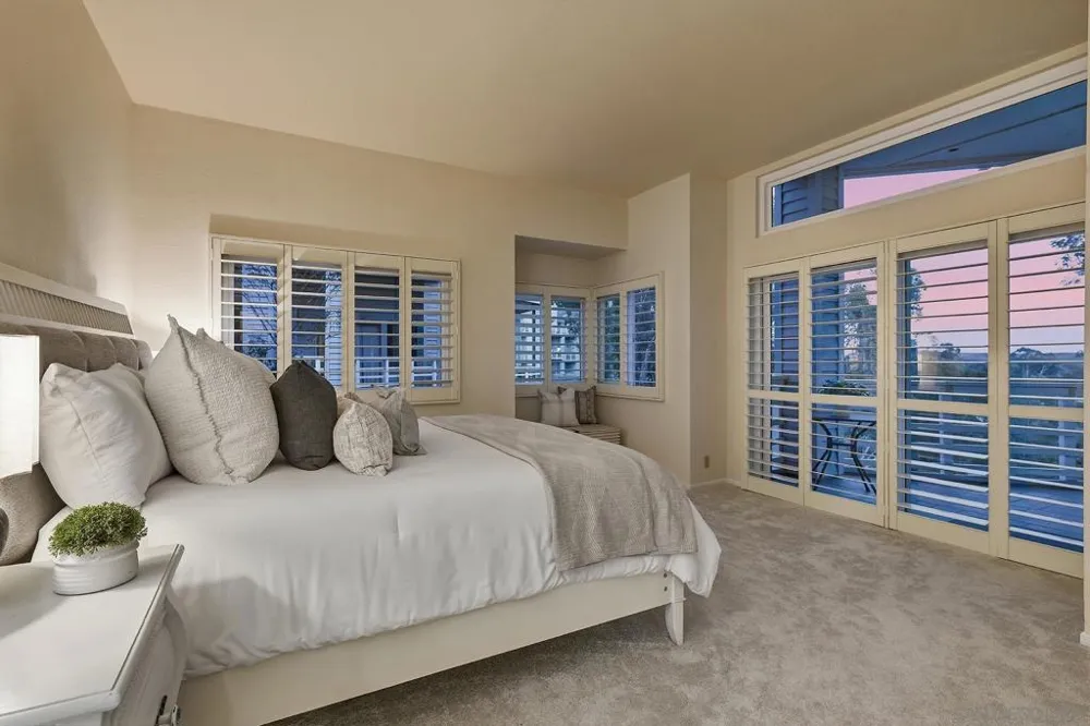 11037 Caminito Vista Pacifica San Diego, CA 92131
