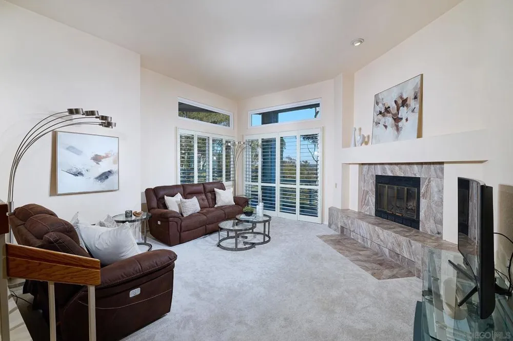 11037 Caminito Vista Pacifica San Diego, CA 92131