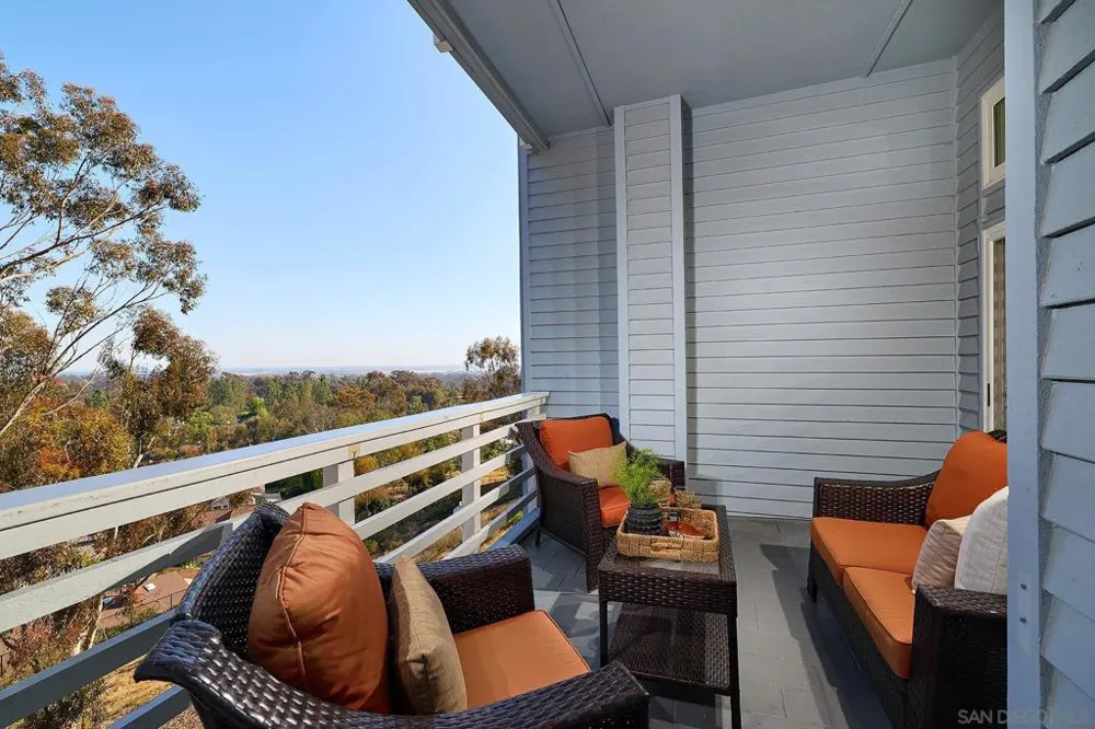 11037 Caminito Vista Pacifica San Diego, CA 92131
