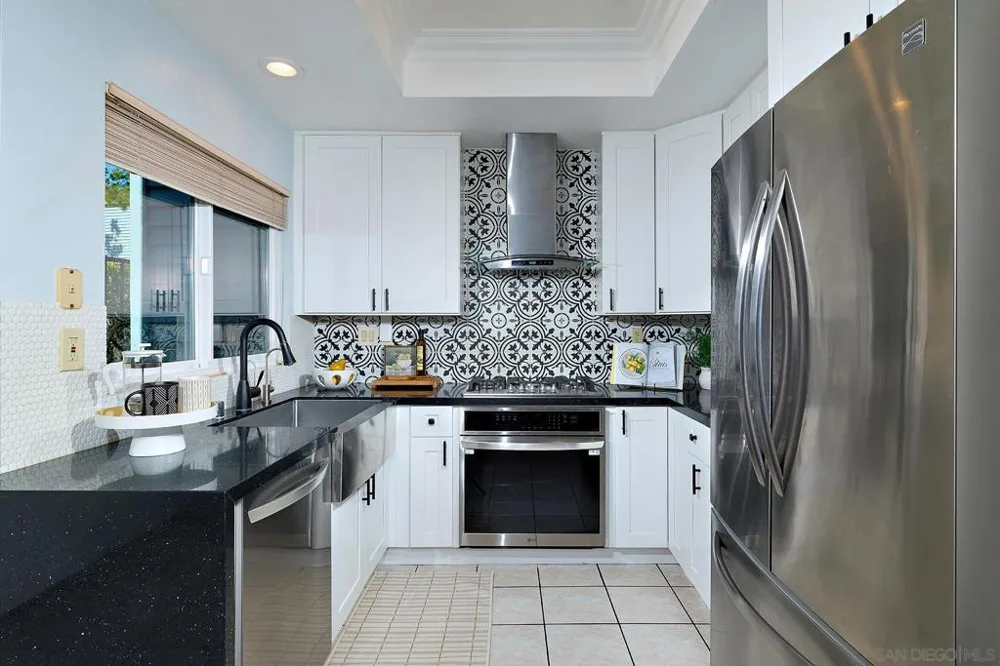 11037 Caminito Vista Pacifica San Diego, CA 92131
