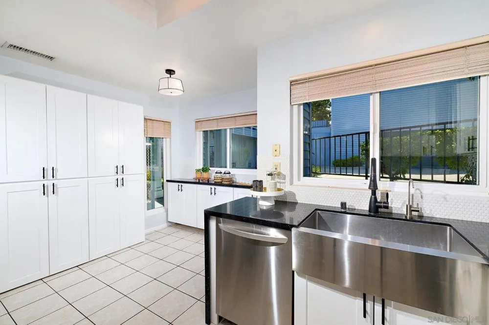 11037 Caminito Vista Pacifica San Diego, CA 92131