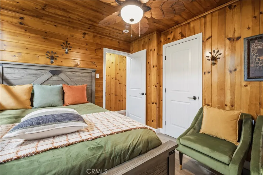 24682 Lake Gregory Drive Crestline, CA 92325