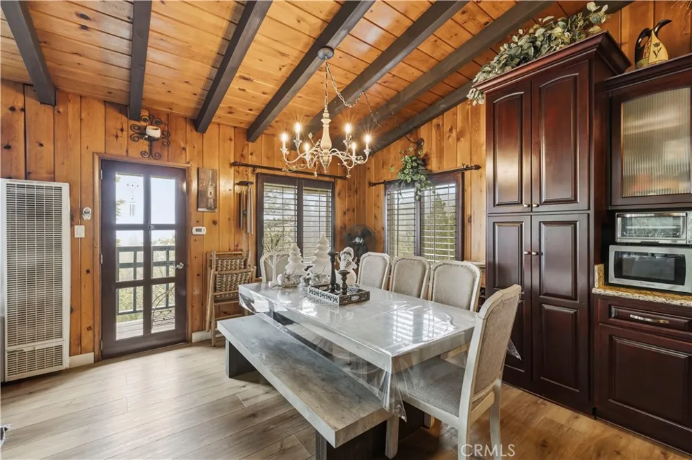 24682 Lake Gregory Drive Crestline, CA 92325