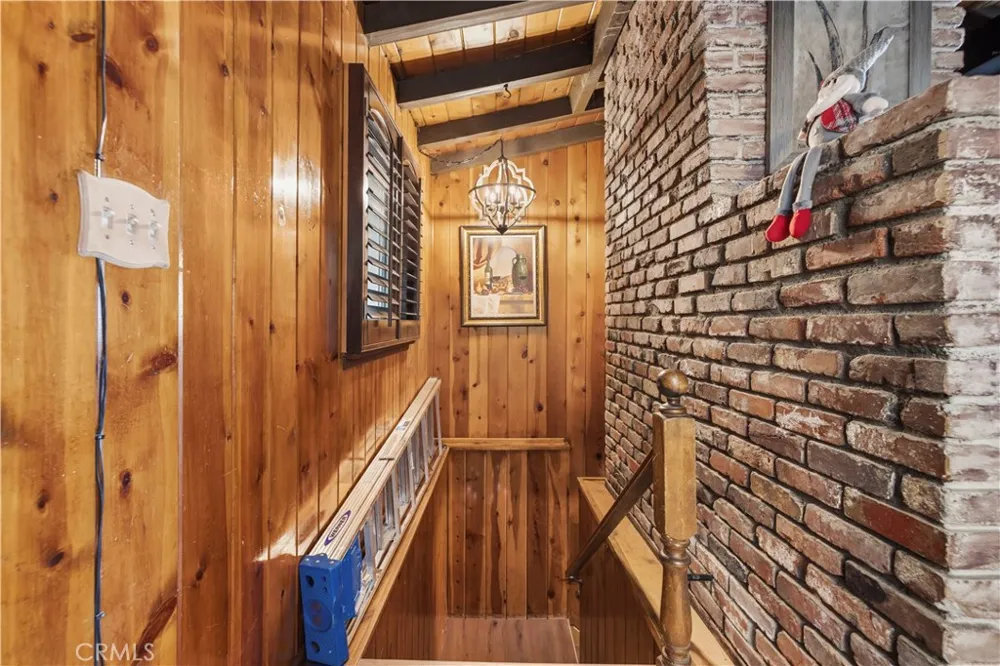24682 Lake Gregory Drive Crestline, CA 92325