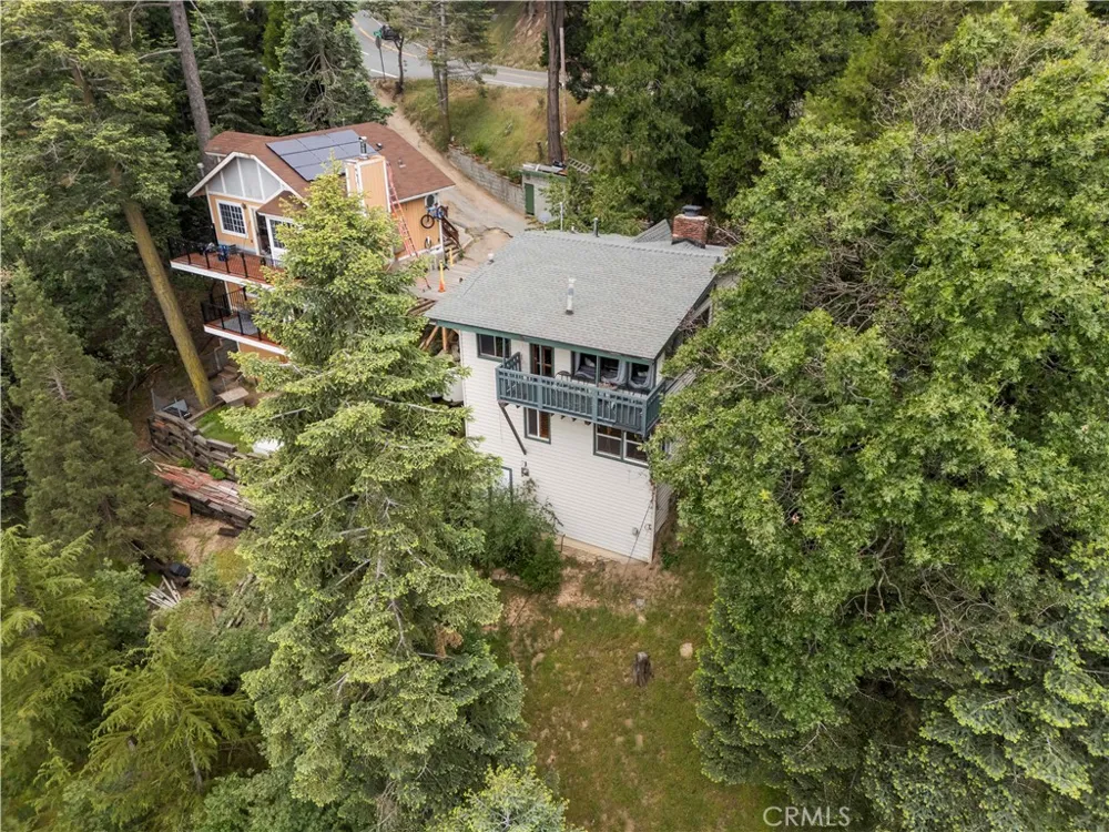 24682 Lake Gregory Drive Crestline, CA 92325