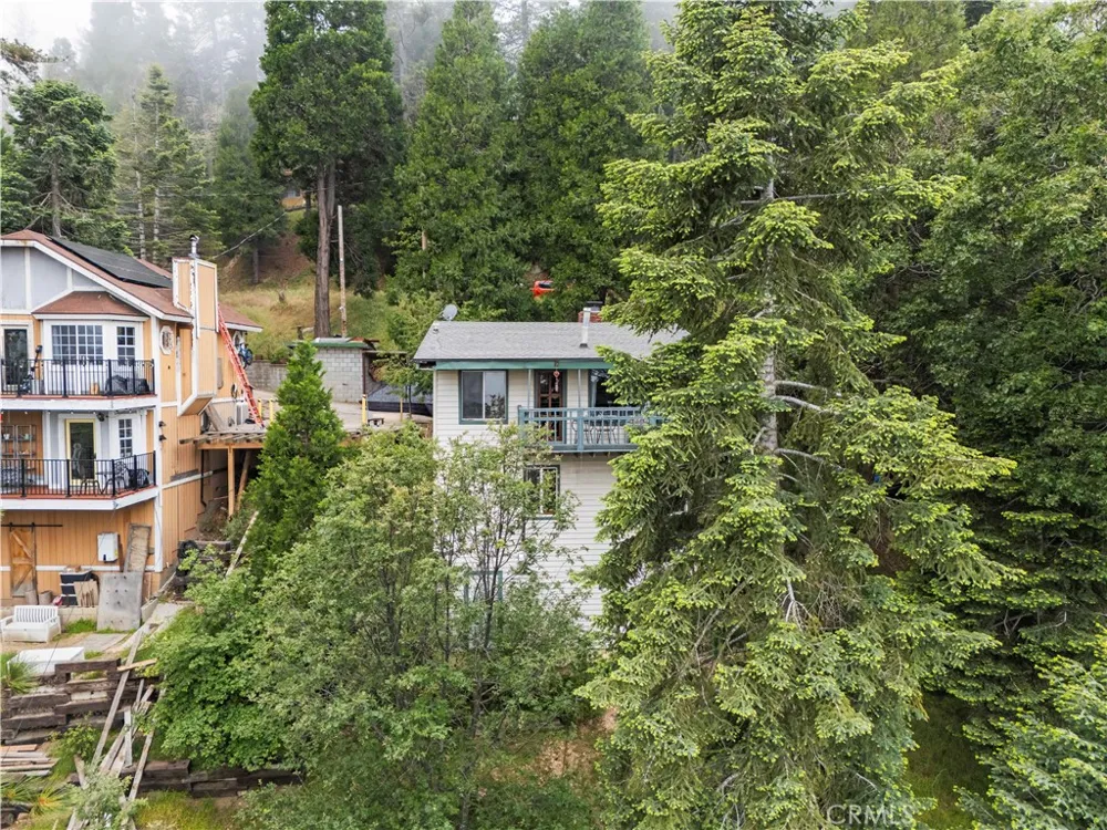 24682 Lake Gregory Drive Crestline, CA 92325