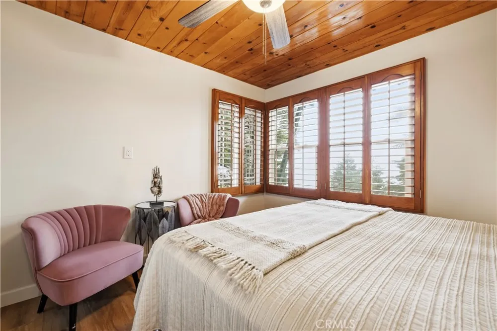 24682 Lake Gregory Drive Crestline, CA 92325