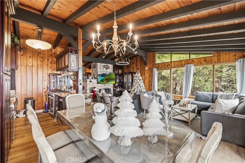 24682 Lake Gregory Drive Crestline, CA 92325