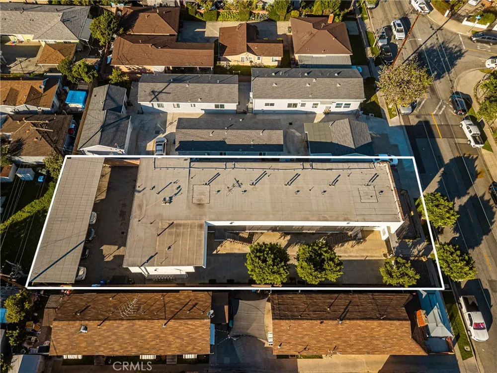 6725 Perry Road Bell Gardens, CA 90201