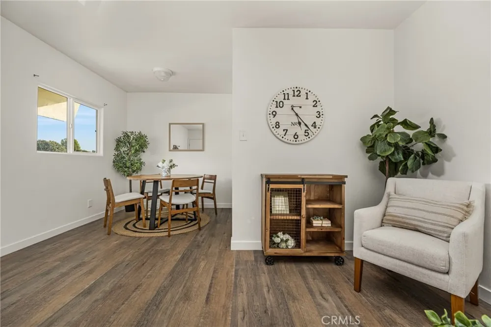 6725 Perry Road Bell Gardens, CA 90201
