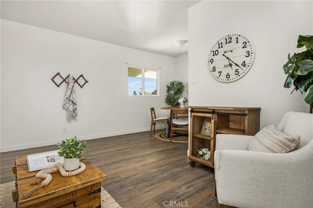 6725 Perry Road Bell Gardens, CA 90201