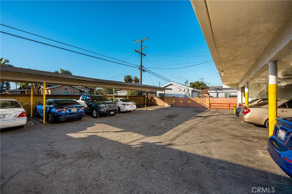 6725 Perry Road Bell Gardens, CA 90201