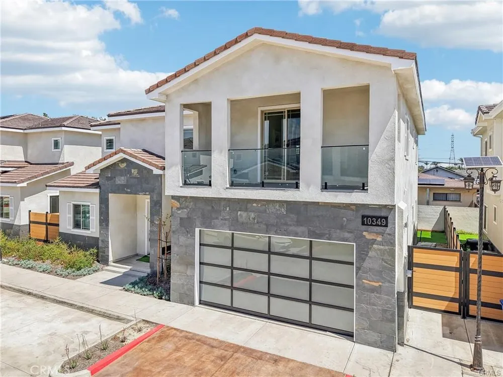 10349 Mapledale Street Bellflower, CA 90706