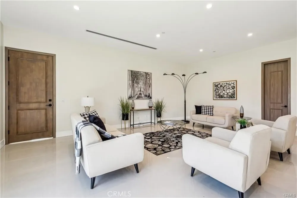 10349 Mapledale Street Bellflower, CA 90706
