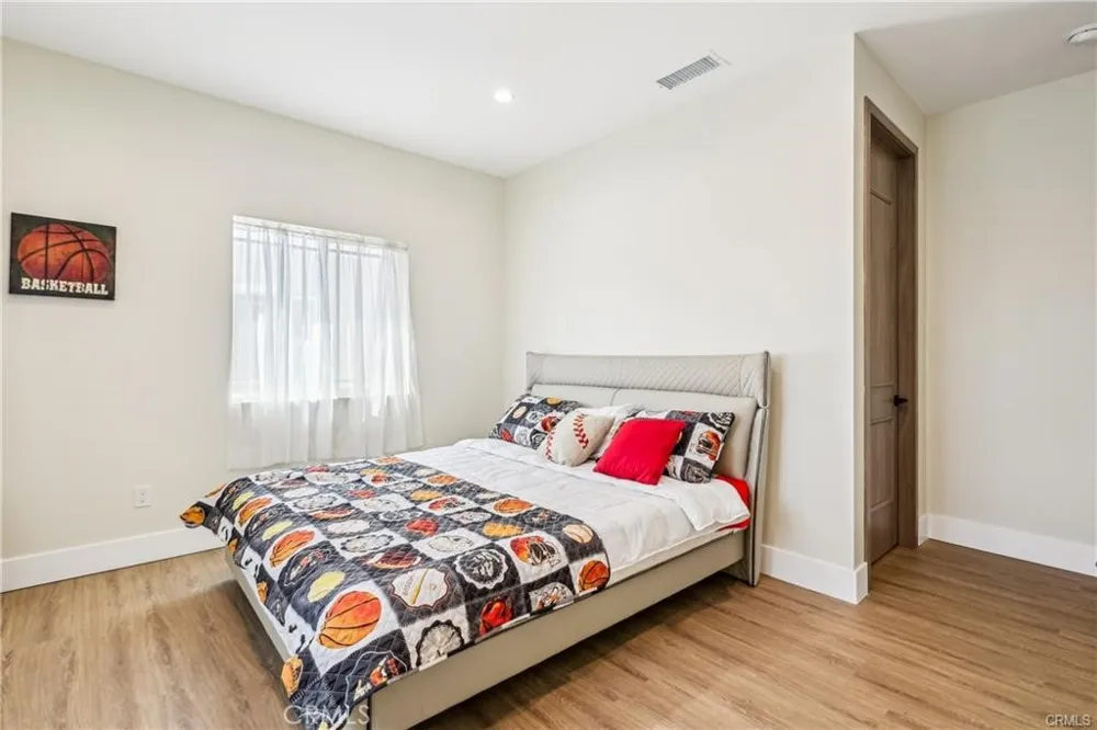 10349 Mapledale Street Bellflower, CA 90706