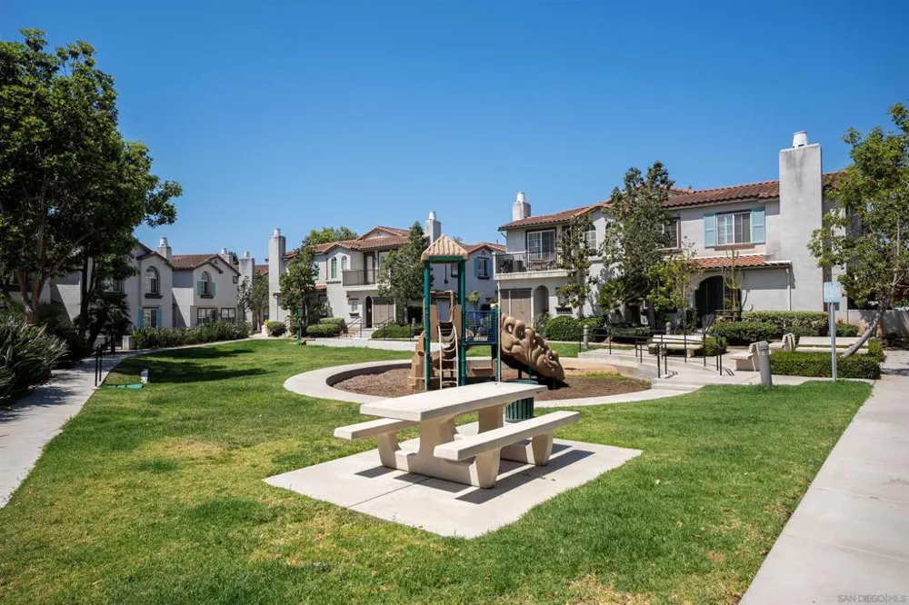289 Reef Point #3 Oceanside, CA 92058