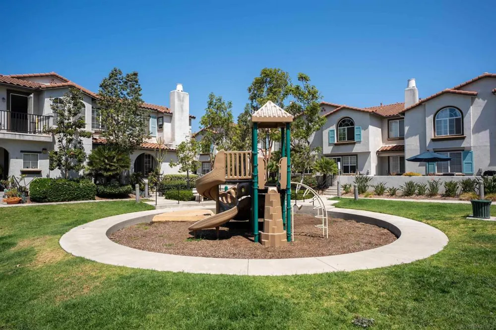 289 Reef Point #3 Oceanside, CA 92058