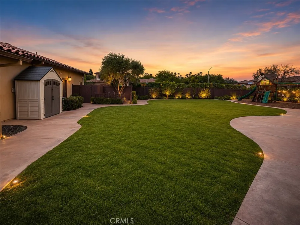 24219 Summer Creek Murrieta, CA 92562